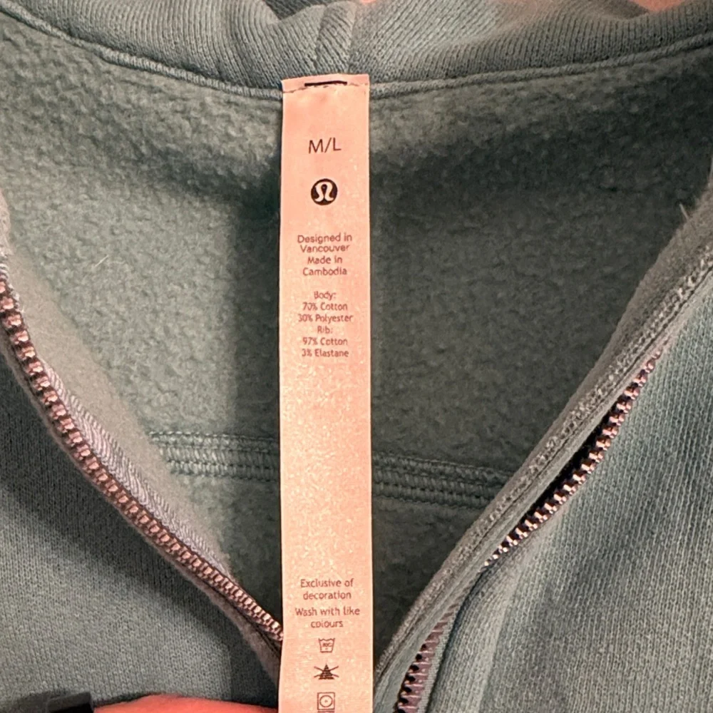 lululemon athletica Scuba Cropped Teal Half-Zip Hoodie - Picture 2 of 6